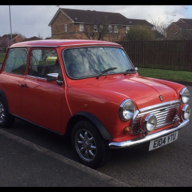 Két Giải nhiệt động cơ Mini Cooper Austin classic 1974 