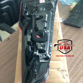 Đèn hậu sau Audi Q5 - 80A945070