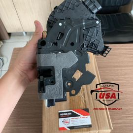 Cụm khoá cửa Landrover Range Rover  LR078708