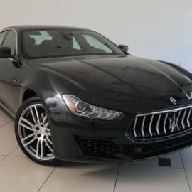 Thước Lái Maserati ghibli 